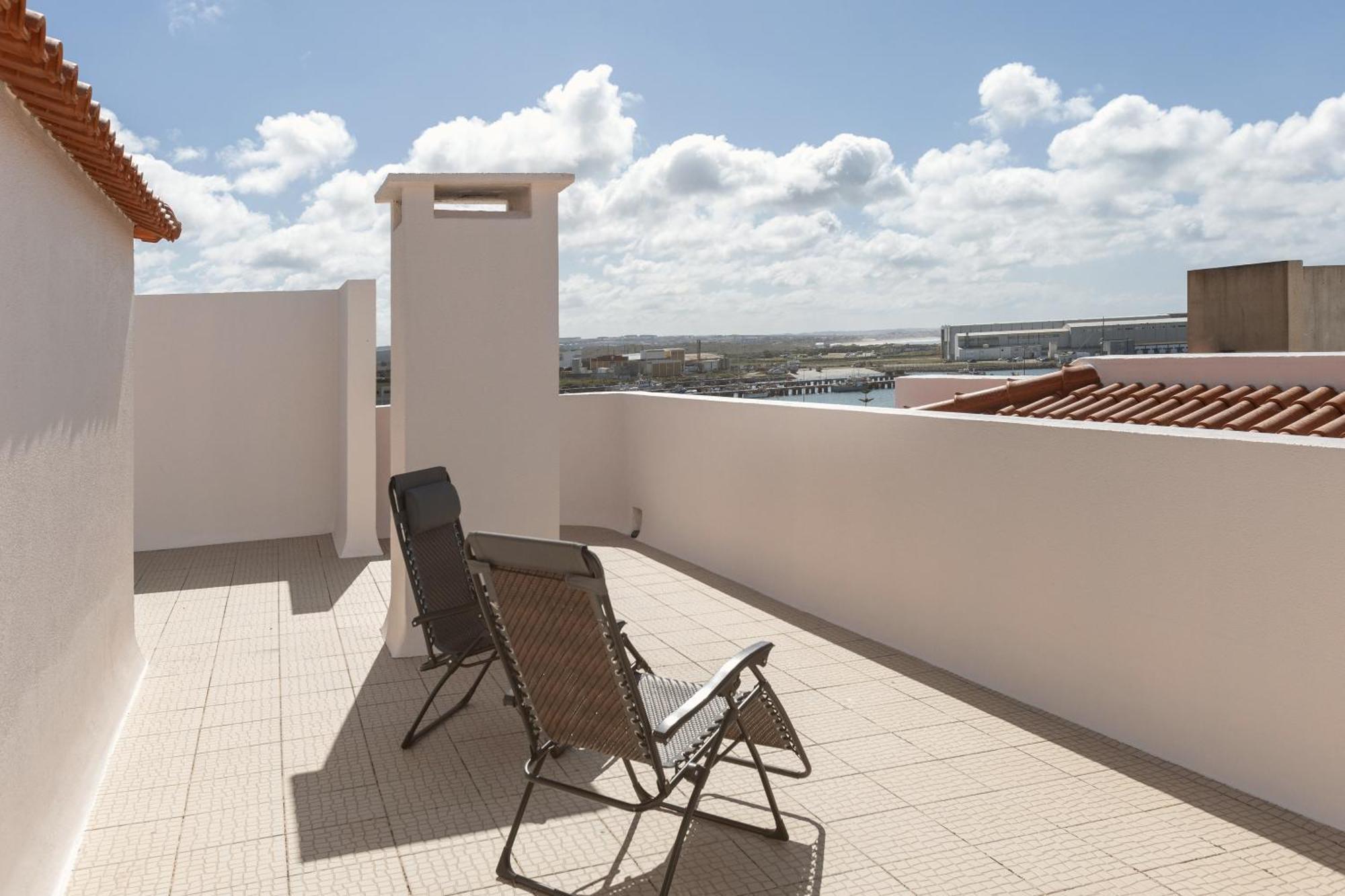 Bliss 1 Peniche